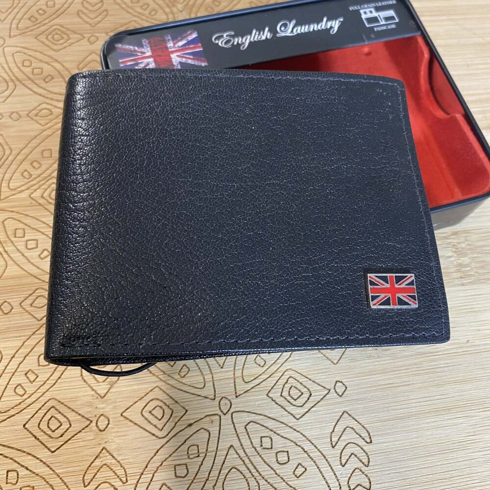 NEW in Tin English Laundry Bifold Wallet Men Black Genuine Leather Flip ID Slots